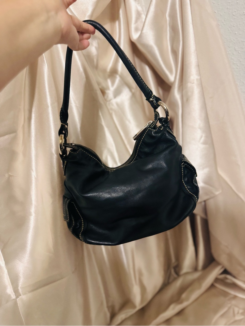 Marc Jacobs Blake Black Leather hobo Bag with Cream Contrast Stitching - Picture 16 of 16